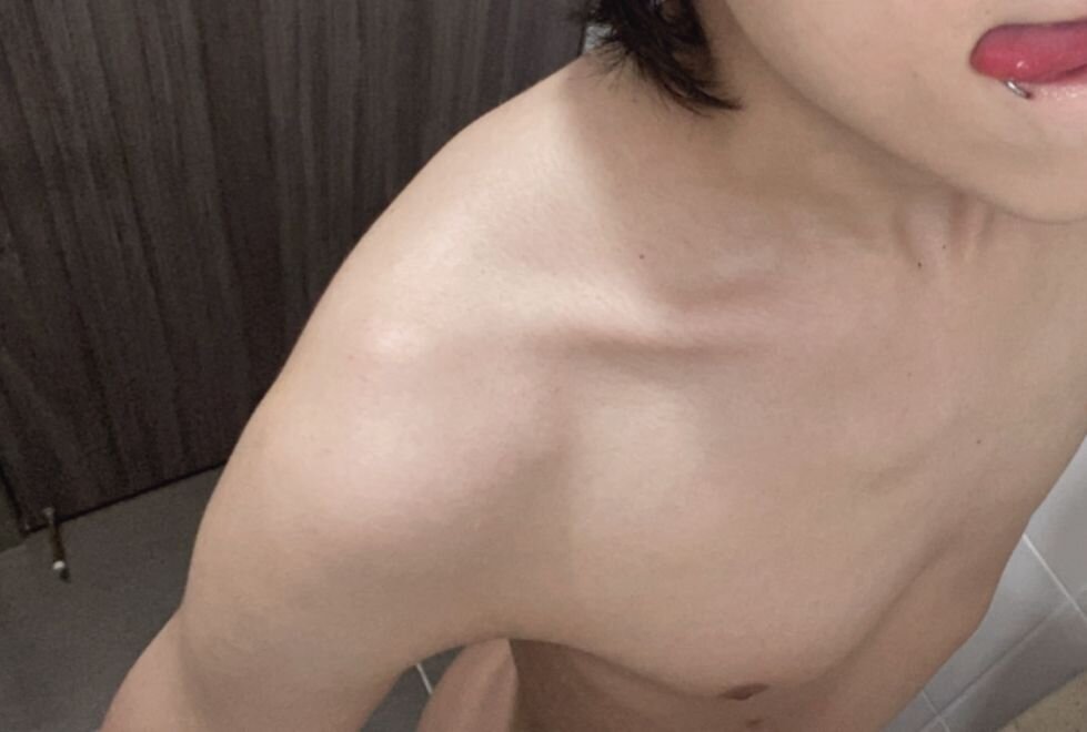 XXX Porn Photo of Nude Just_Dany 2