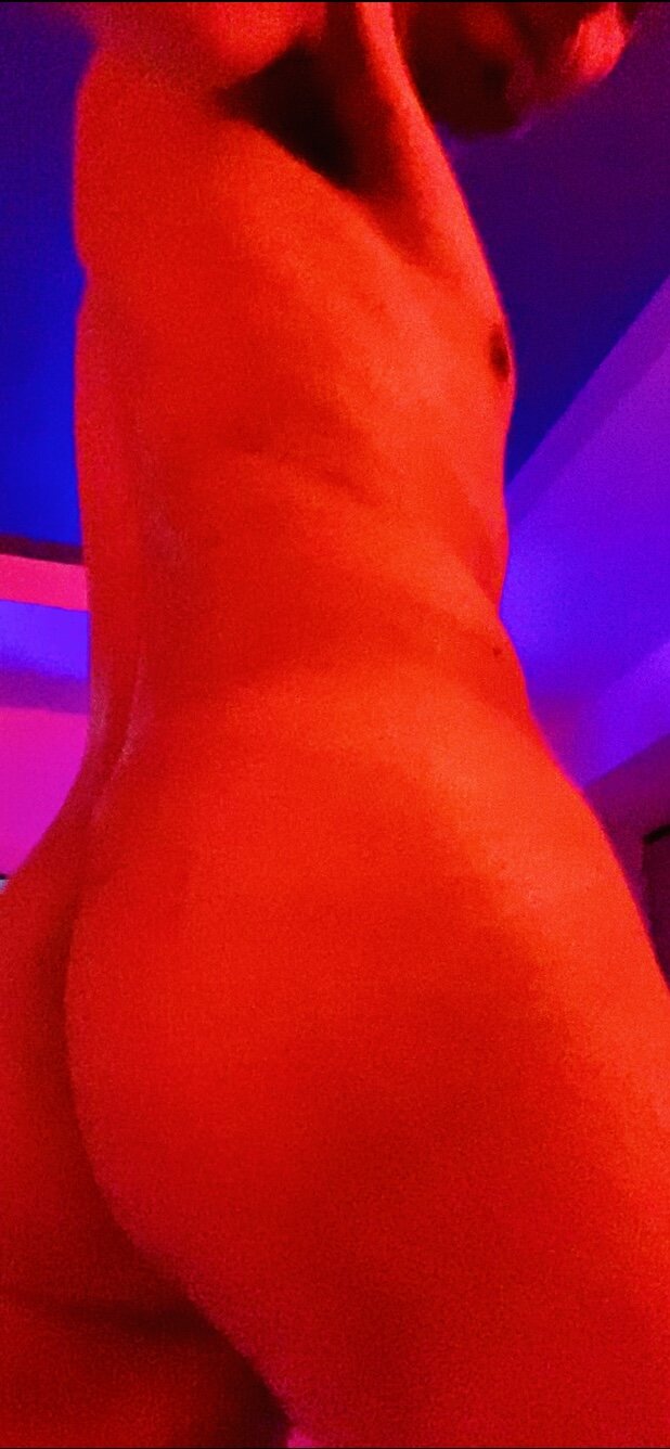 XXX Porn Photo of Nude AquilesBaezaCerda 17