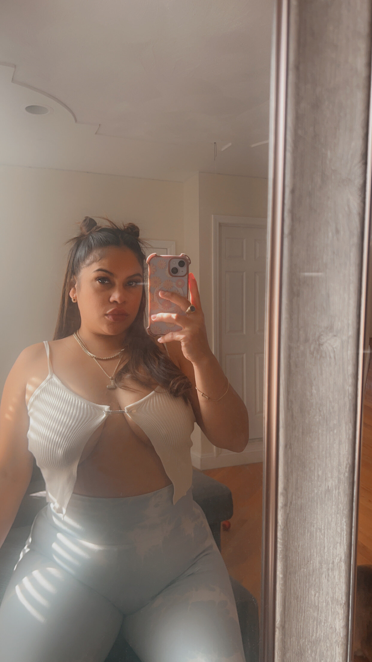 XXX Porn Photo of Nude BunznCream 5