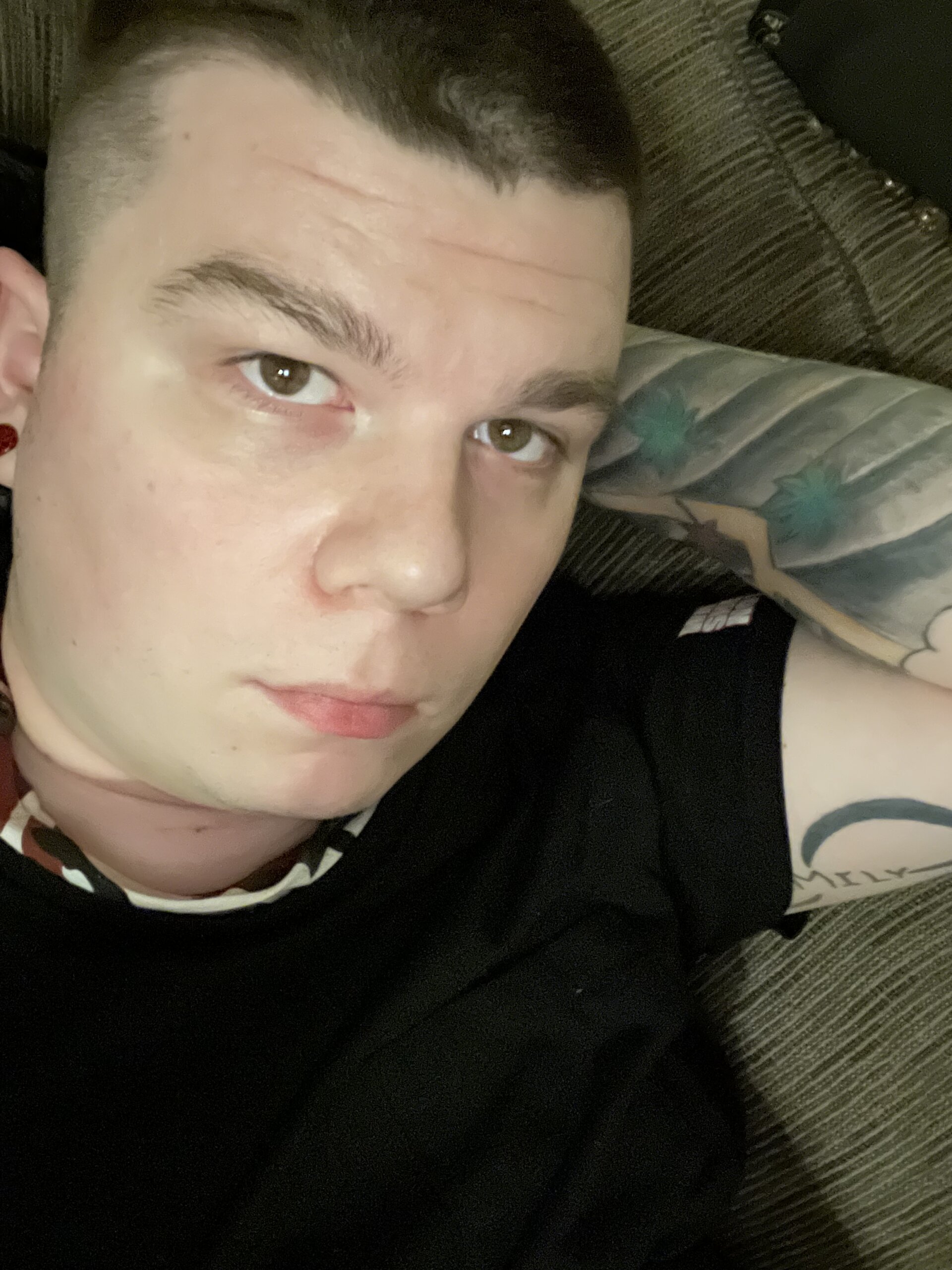 XXX Porn Photo of Nude DecentTree 2