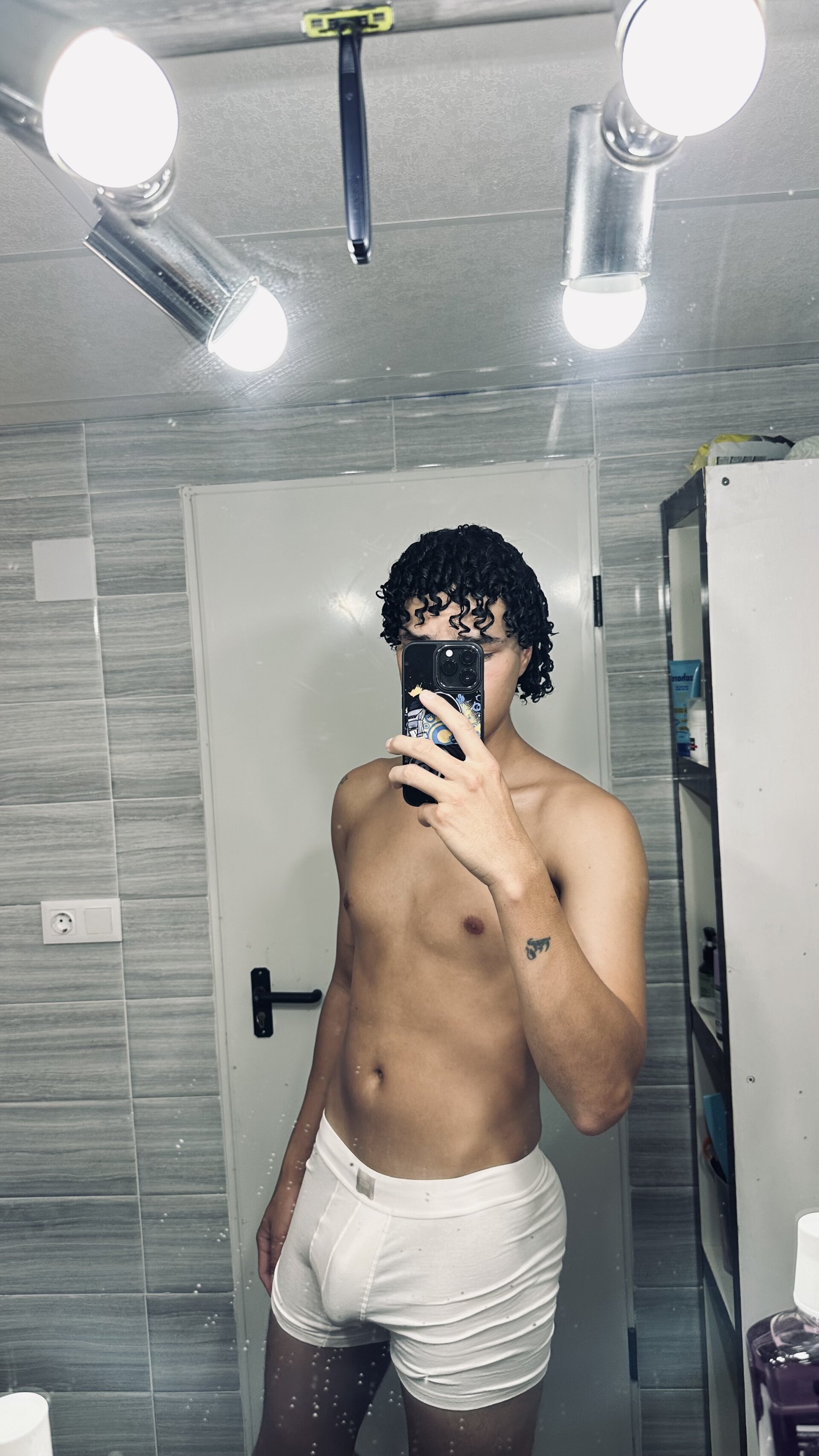 XXX Porn Photo of Nude tive_n 4