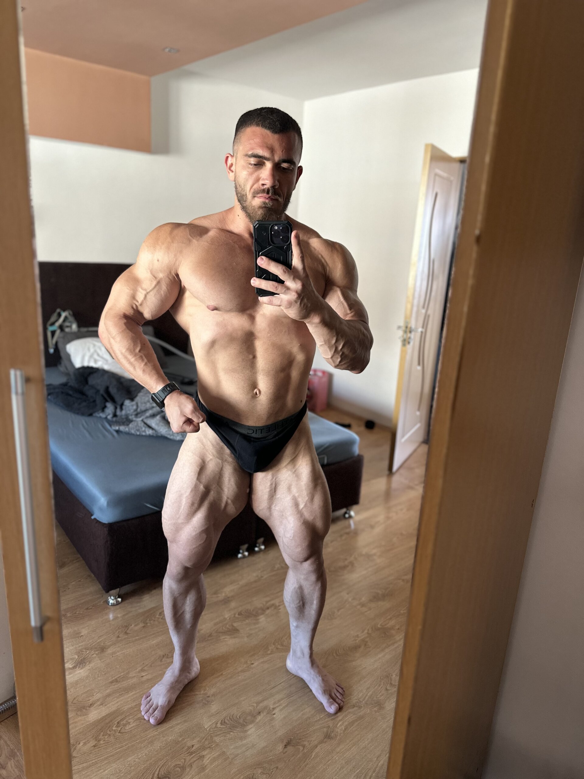 XXX Porn Photo of Nude J0nMuscle 10