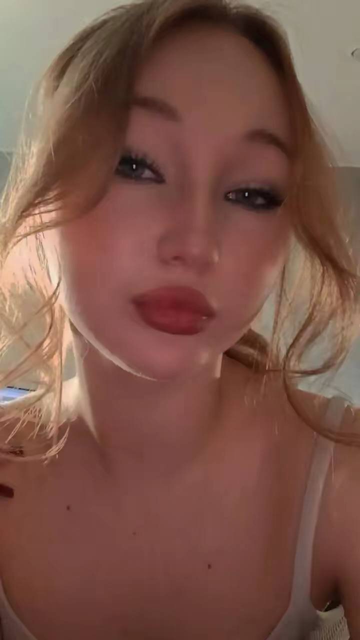 XXX Porn Photo of Nude LisyaFox 4