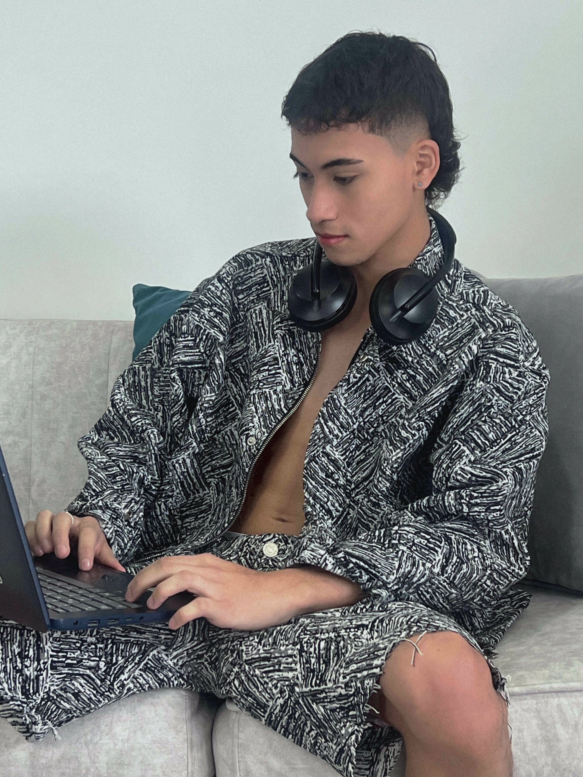 XXX Porn Photo of Nude yulian_vasquez 12