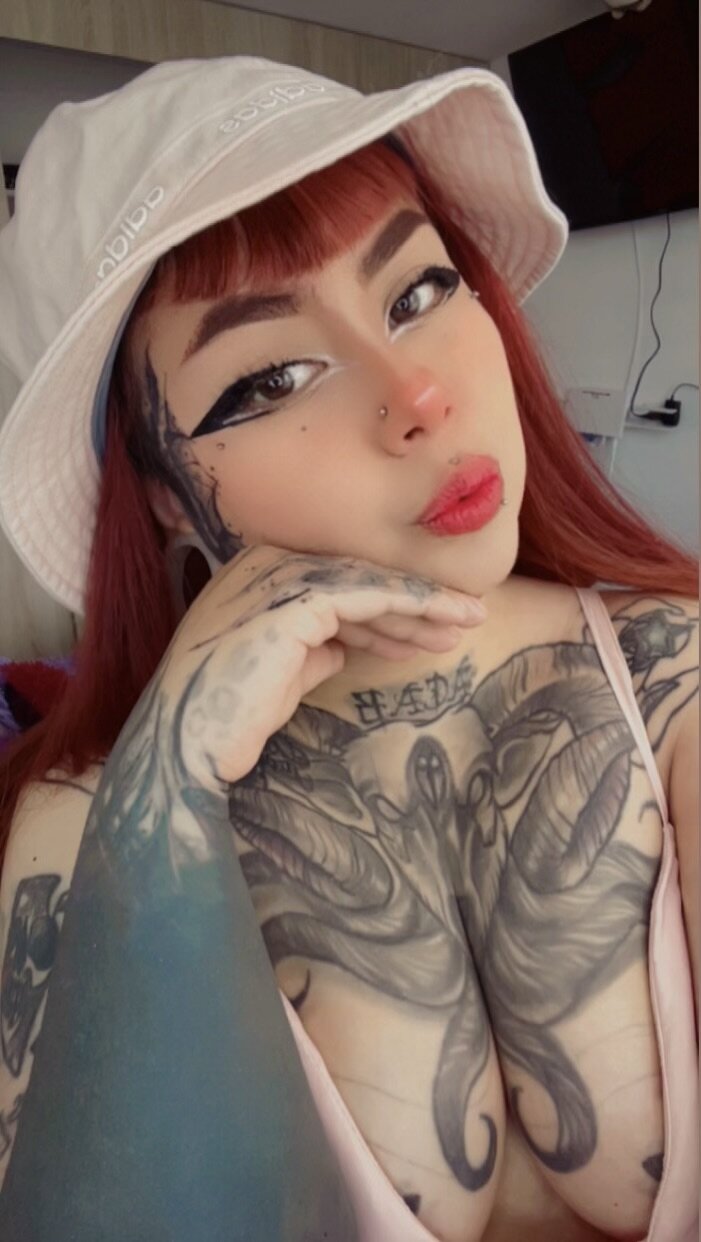 XXX Porn Photo of Nude Moon_raven1 1