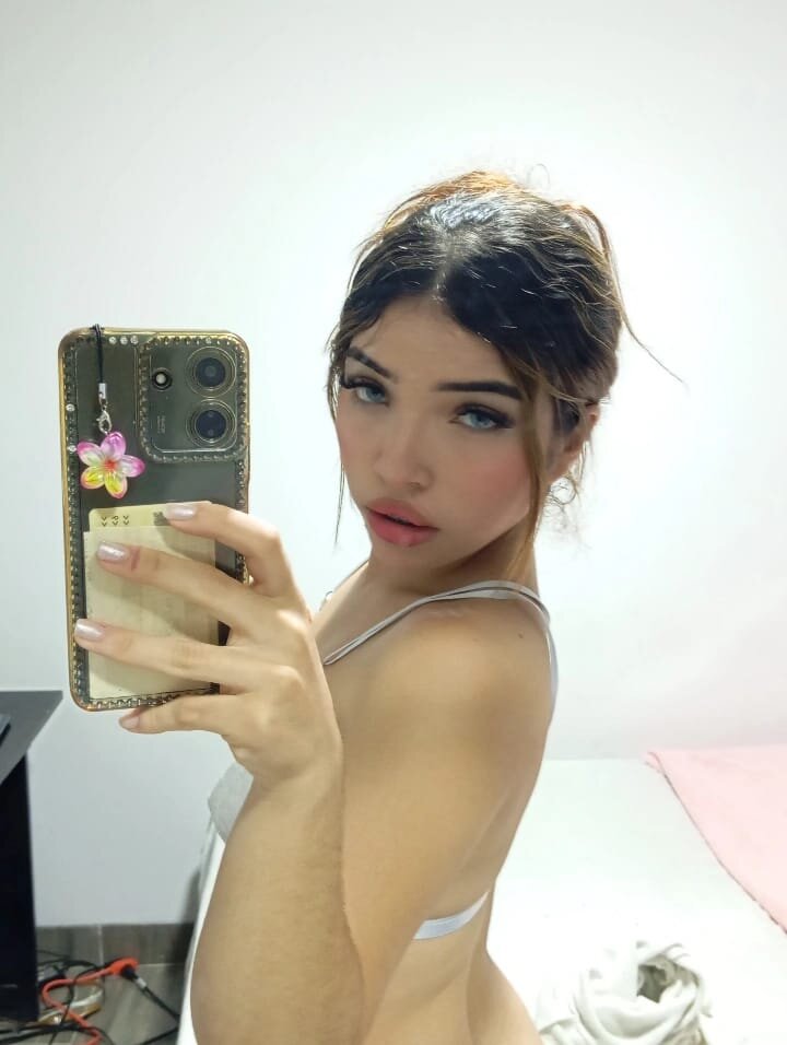 XXX Porn Photo of Nude GreenLove19 2