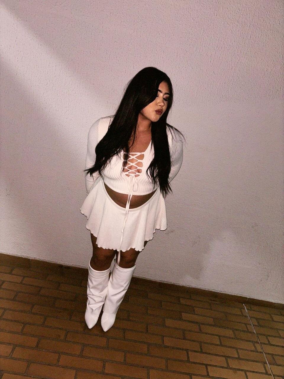 XXX Porn Photo of Nude ValuFooster 33