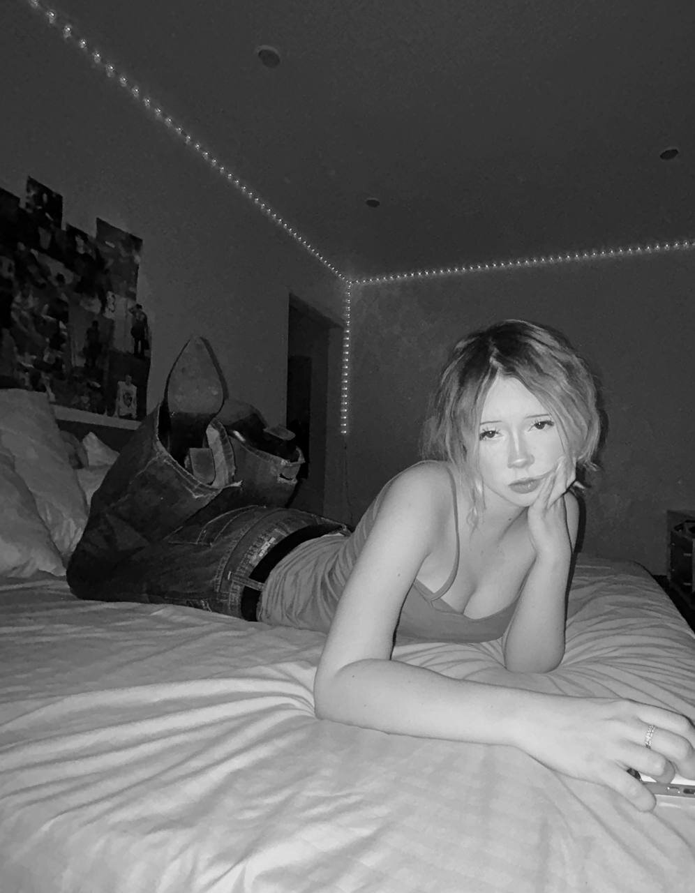 XXX Porn Photo of Nude CaseySanchious 4