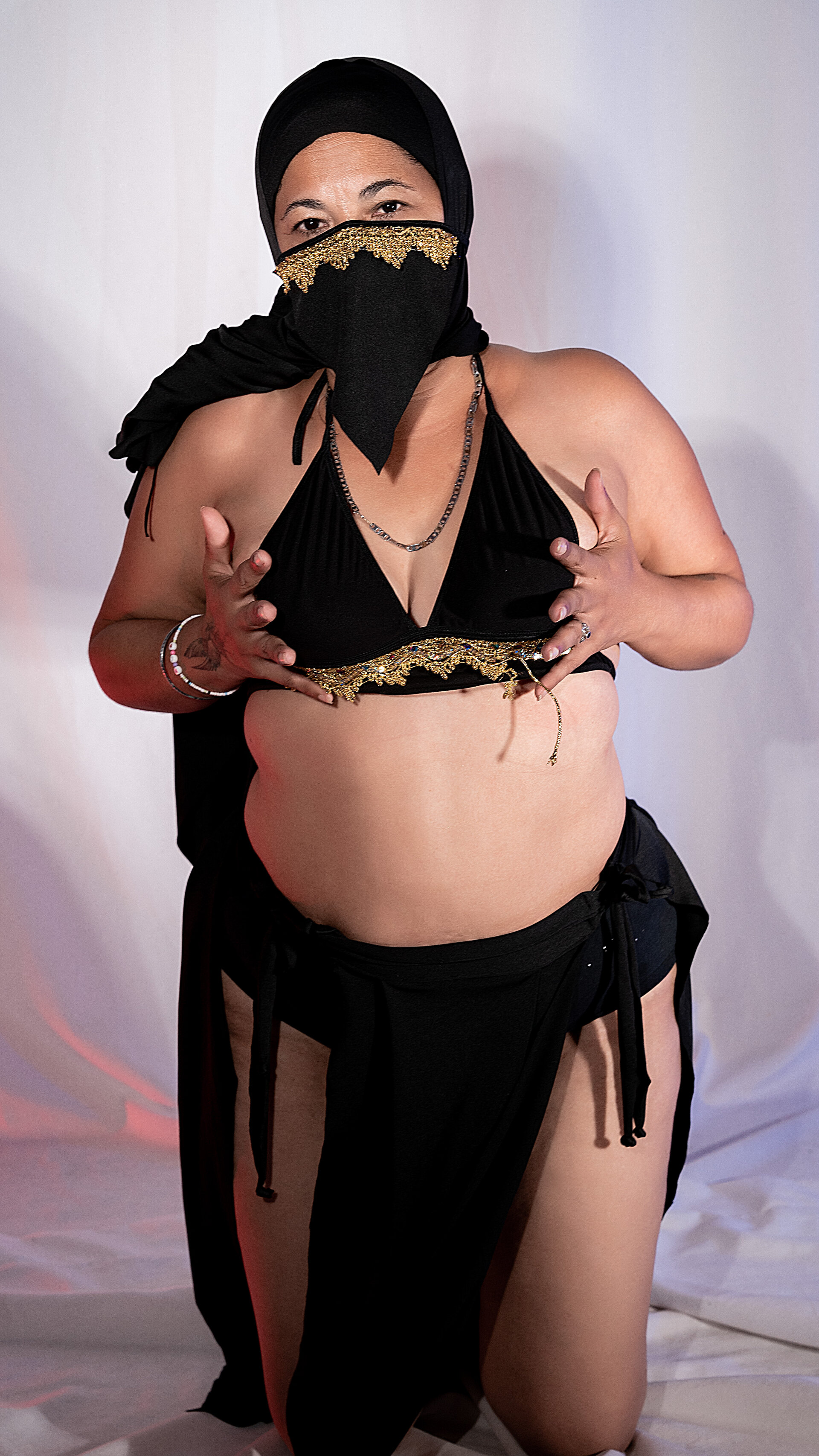 XXX Porn Photo of Nude bashiraghazali_ 4