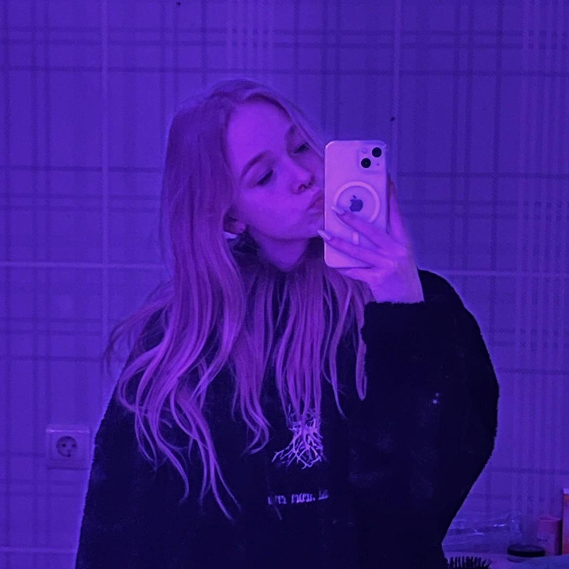 XXX Porn Photo of Nude GhisllaineWestler 20