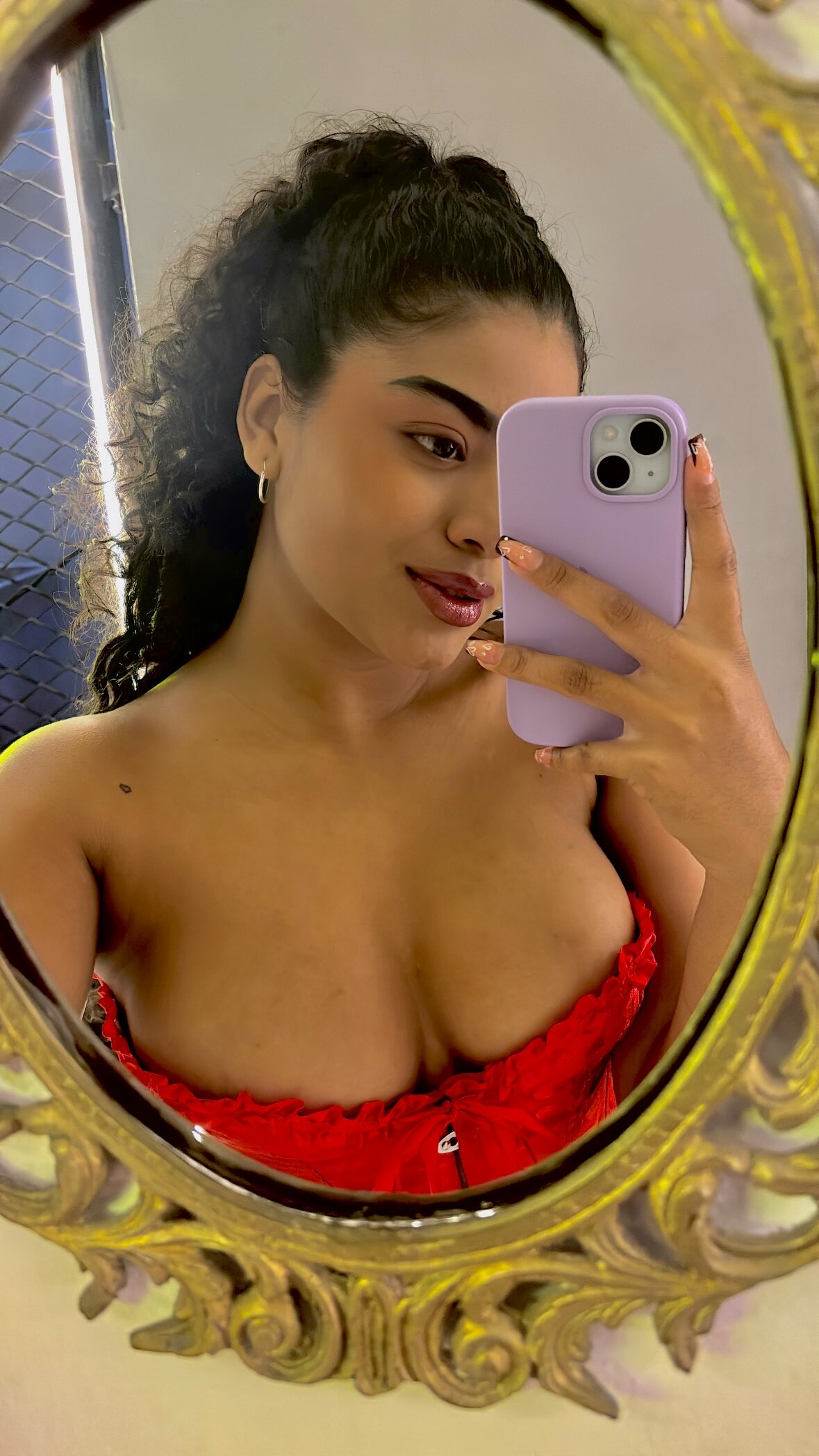 XXX Porn Photo of Nude Carlymonroee_ 13