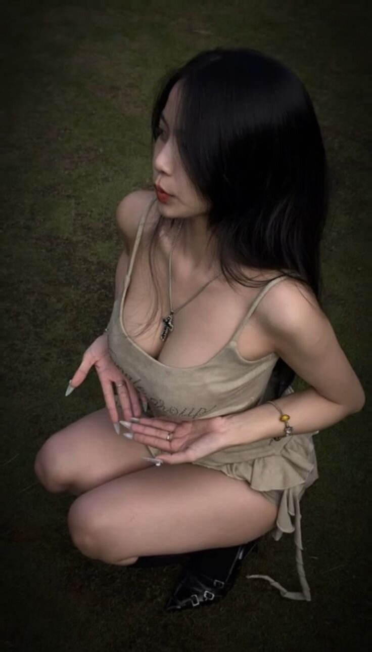 XXX Porn Photo of Nude Suki_99 1