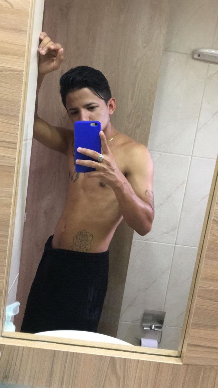 XXX Porn Photo of Nude emiliano_sex_boy 5