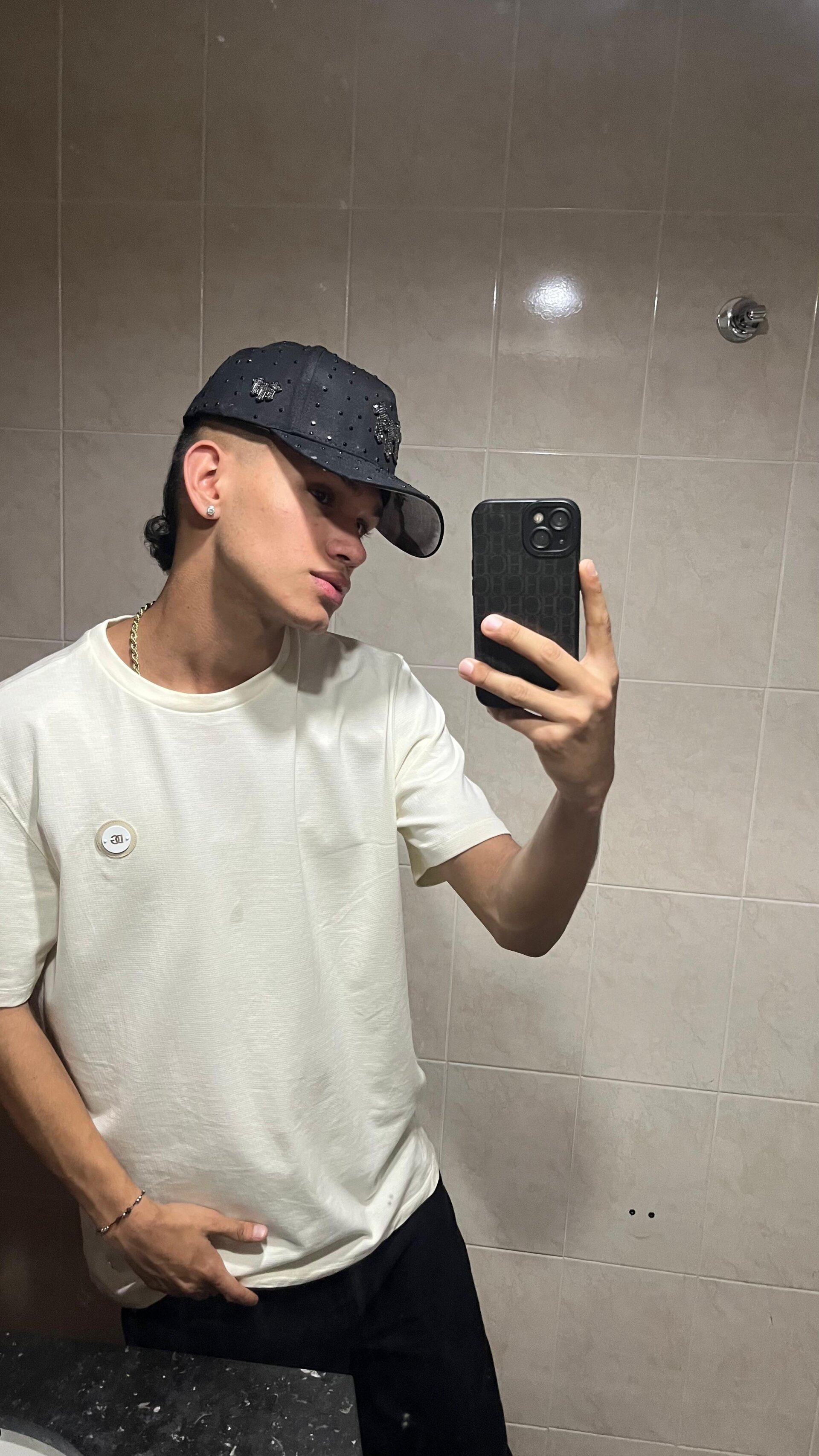 XXX Porn Photo of Nude LoganCarter_nom 3