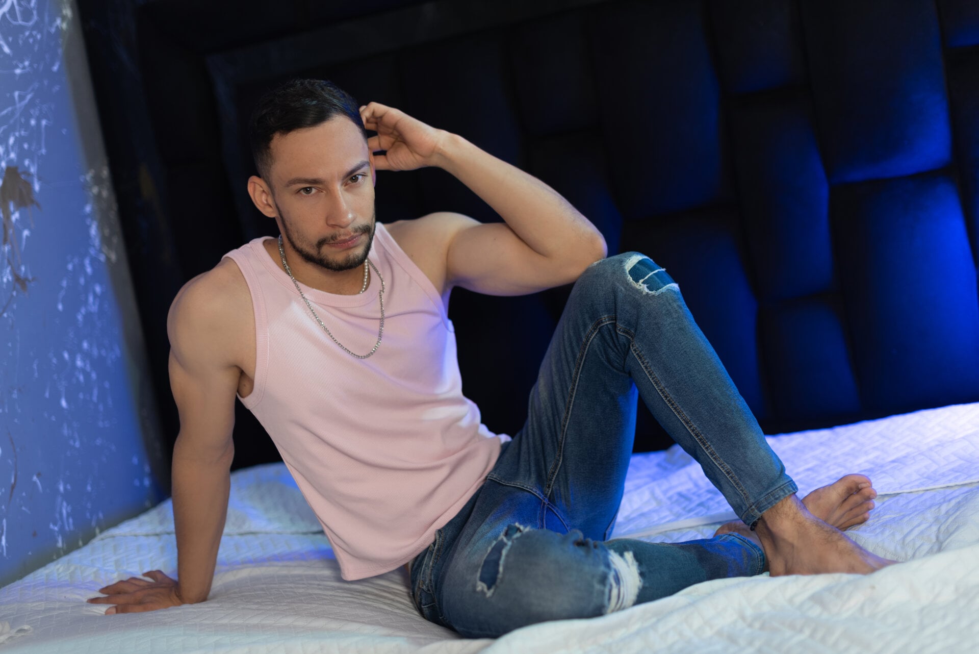 XXX Porn Photo of Nude TyagoRoberts_ 4