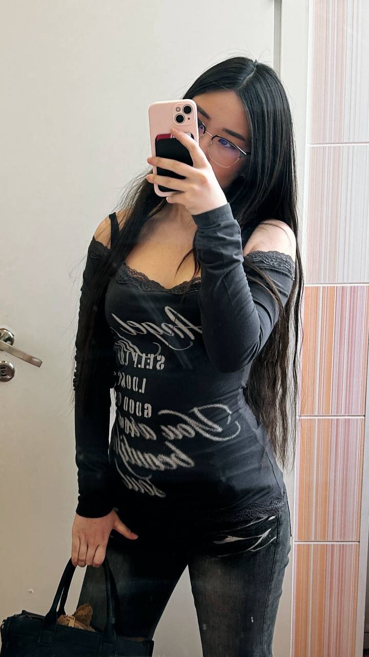 XXX Porn Photo of Nude RegeniaPervis 3