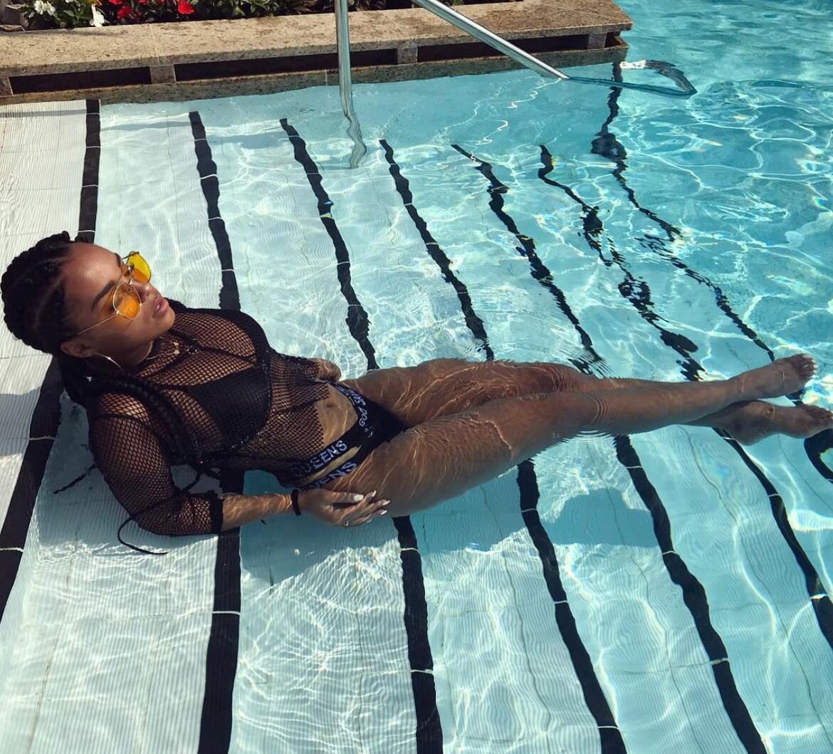 XXX Porn Photo of Nude KimiBrown 4