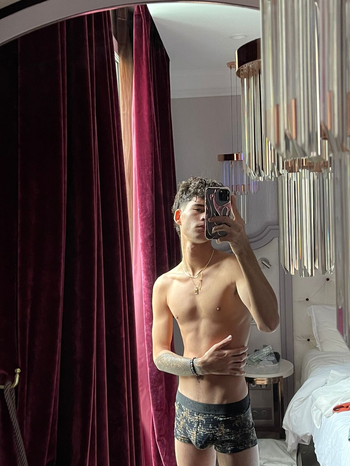 XXX Porn Photo of Nude back_thomson 63