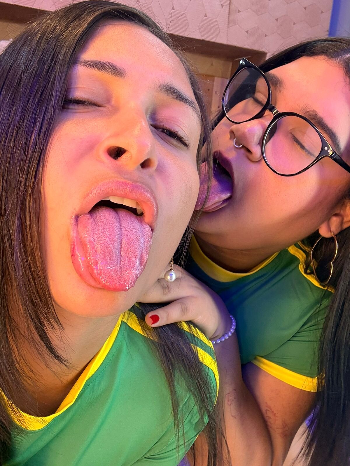 XXX Porn Photo of Nude DannaAndSofi1 6