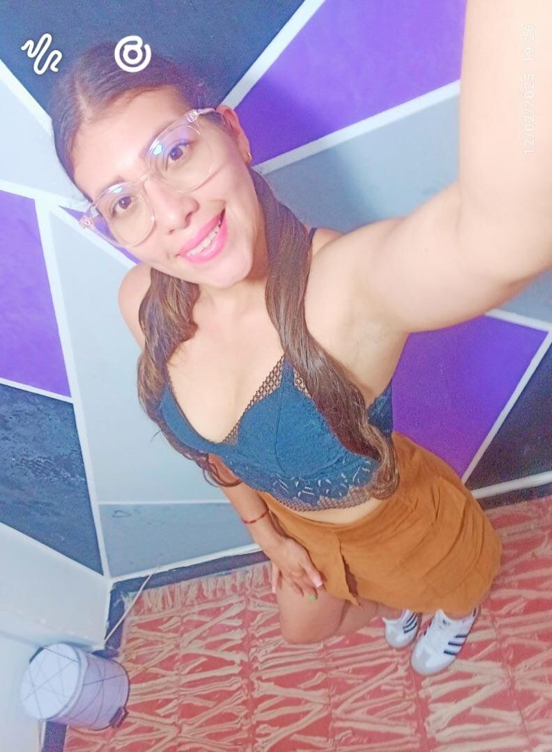 XXX Porn Photo of Nude DaMikaela_ 38