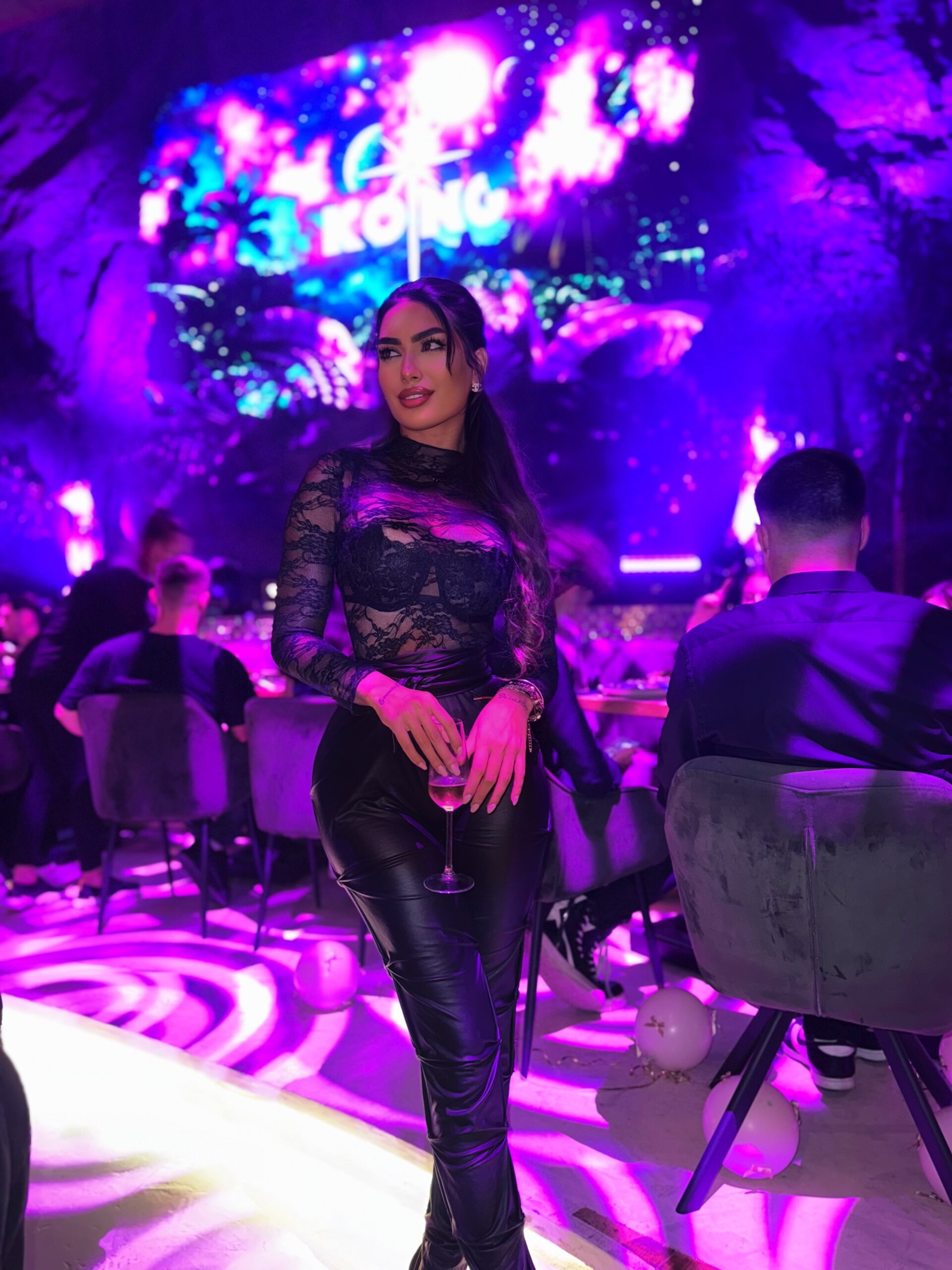 XXX Porn Photo of Nude vanesa_mon 4