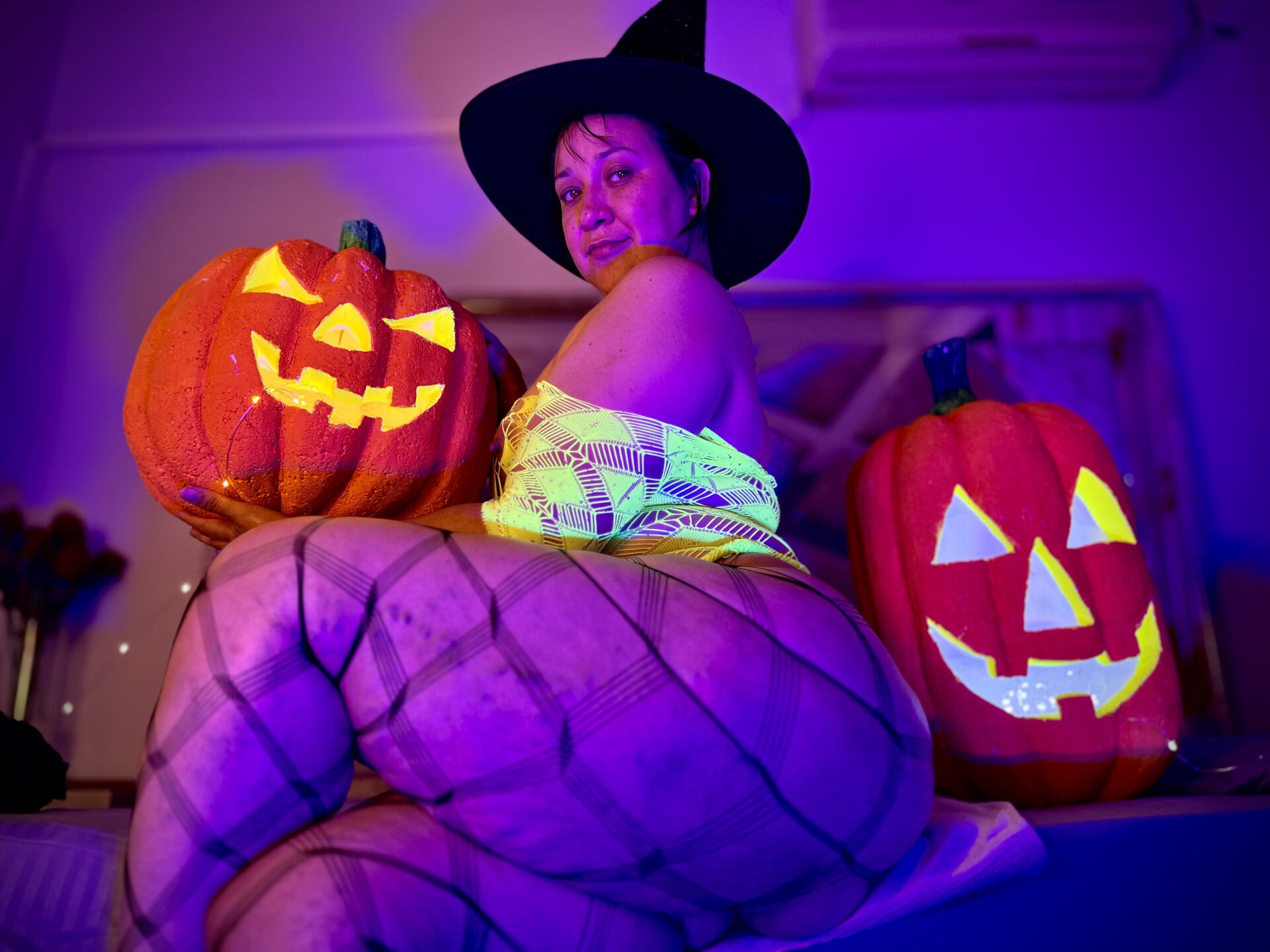 XXX Porn Photo of Nude ThiccyLexxy 85