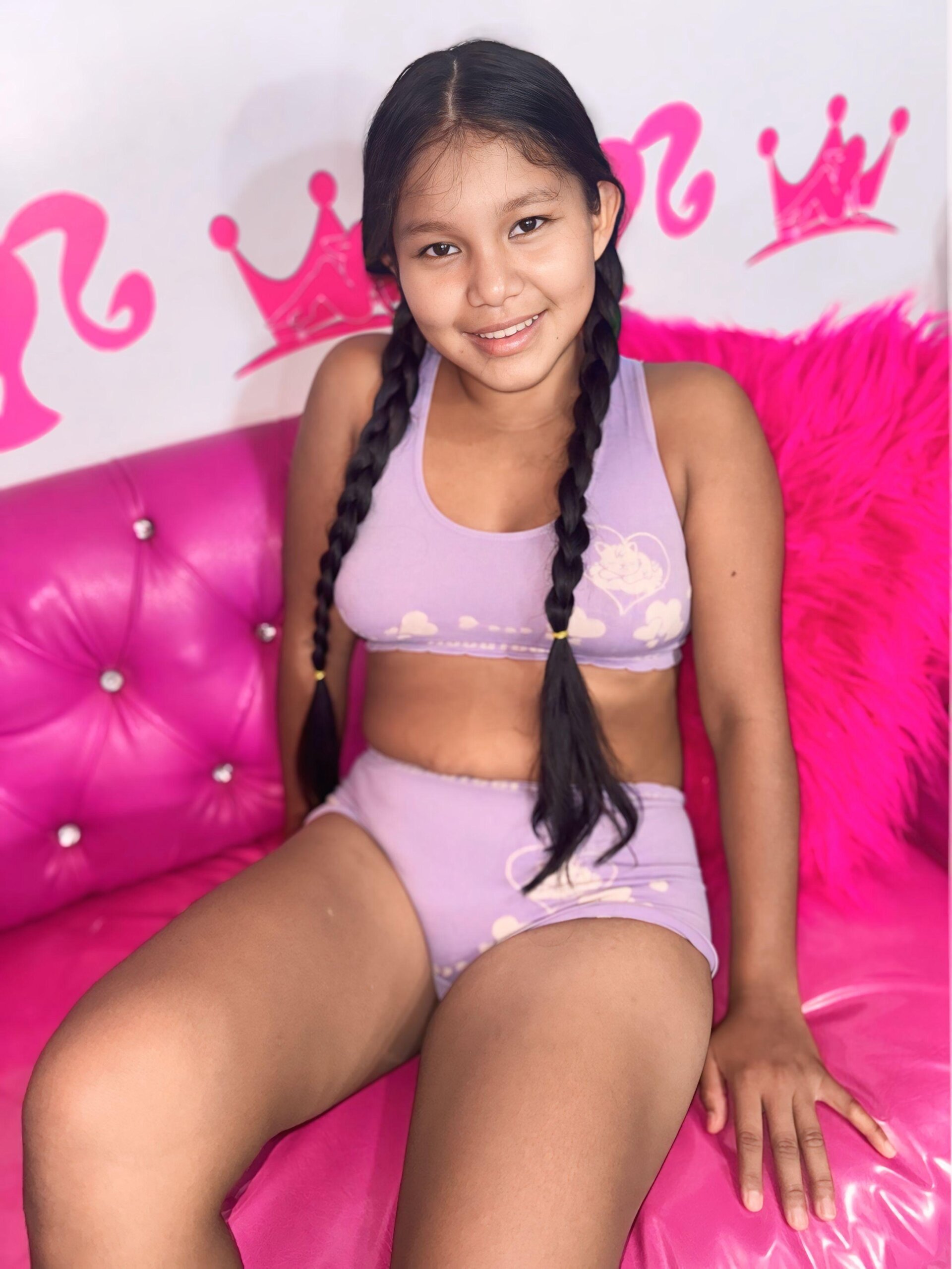 XXX Porn Photo of Nude babyschoolgiirl 2