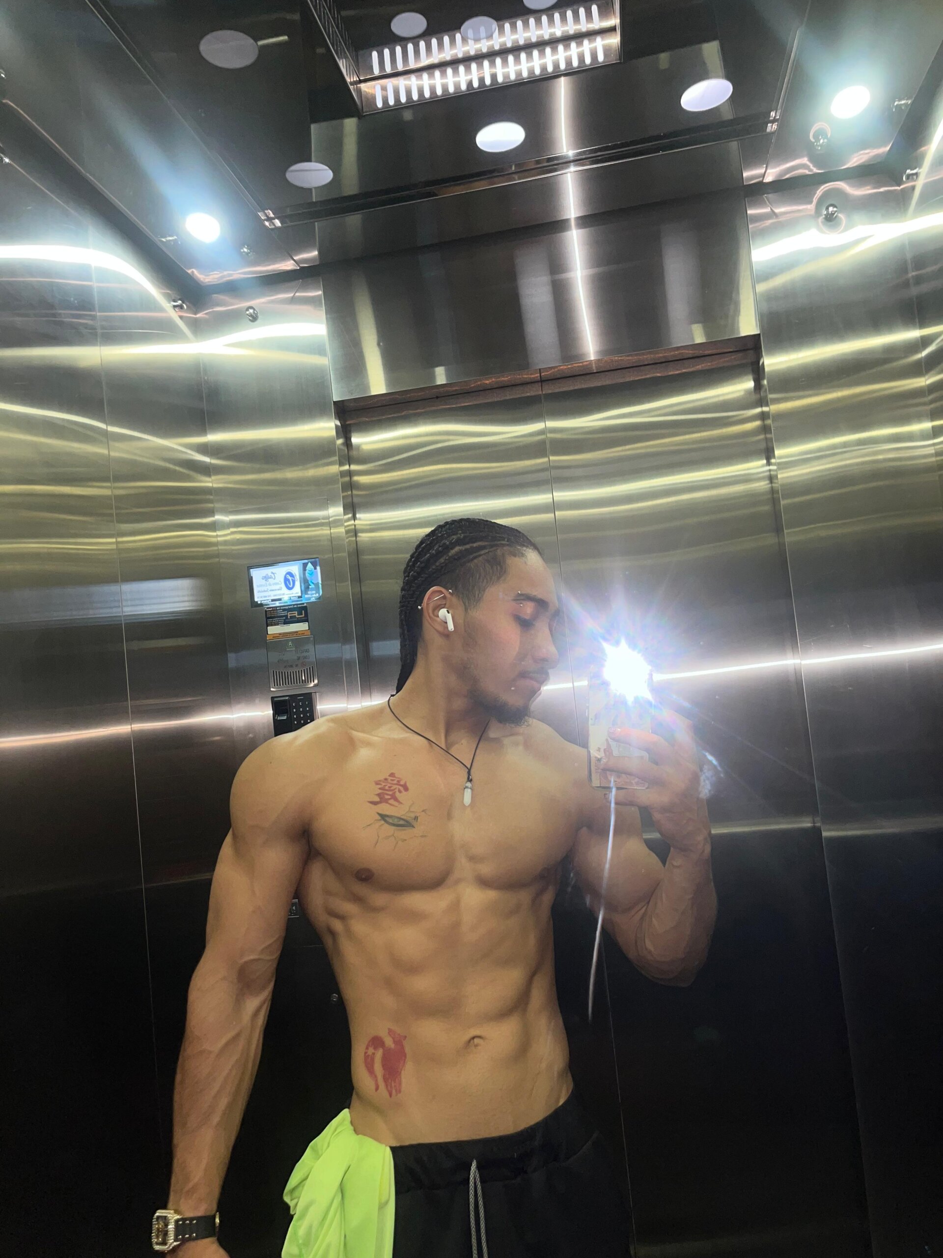 XXX Porn Photo of Nude Maximo_Zahir 35