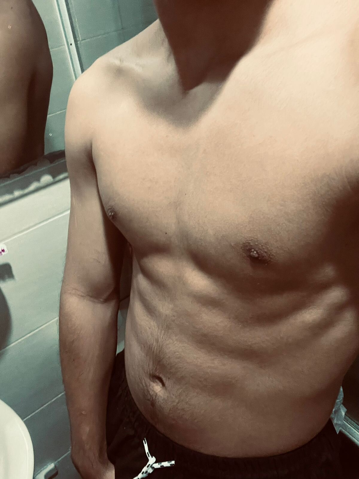 XXX Porn Photo of Nude Daviid18__ 3