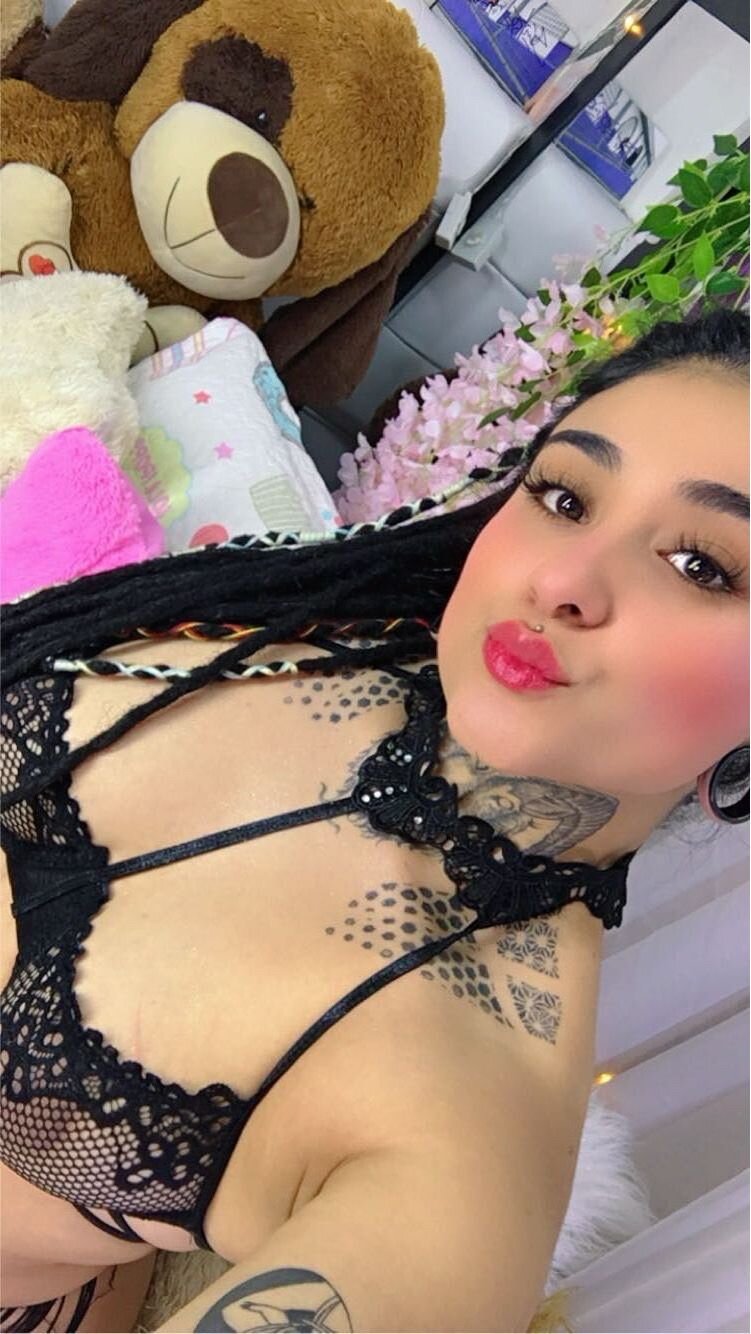 XXX Porn Photo of Nude Adri_Tatto_ 8
