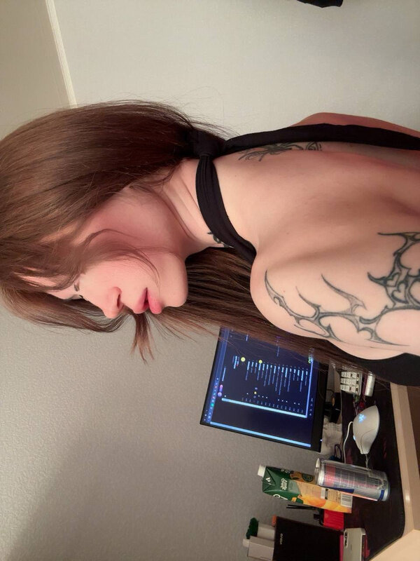 XXX Porn Photo of Nude Alice_1n_Wonderland_ 8
