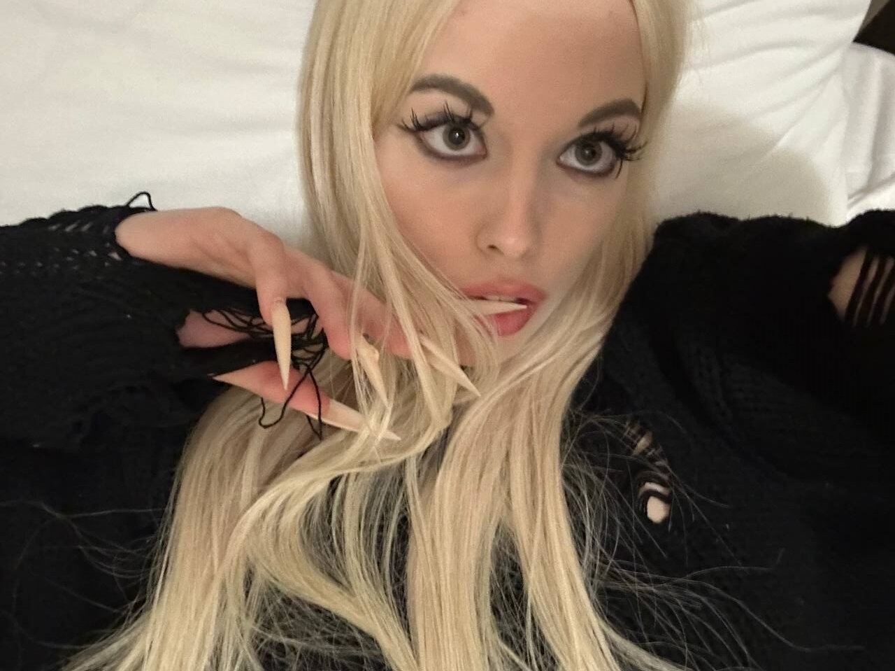 XXX Porn Photo of Nude CallMeMargo 5