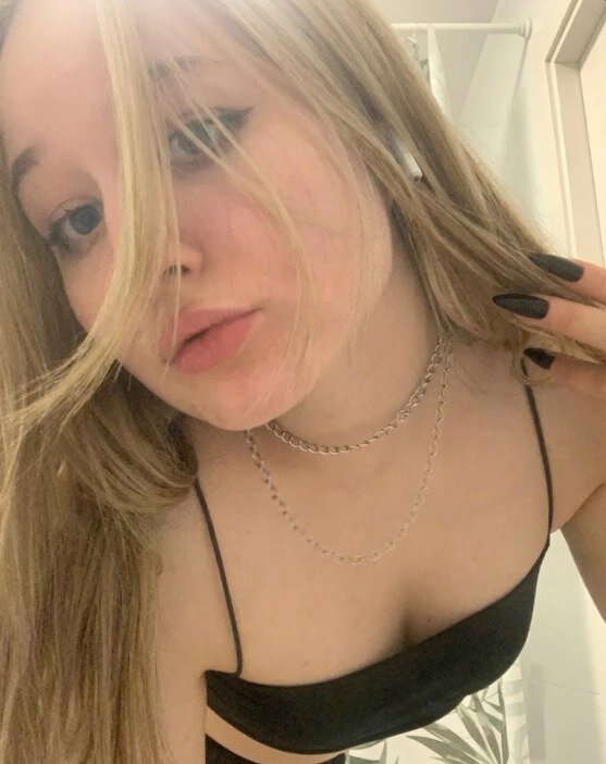 XXX Porn Photo of Nude MargoPinky2 1