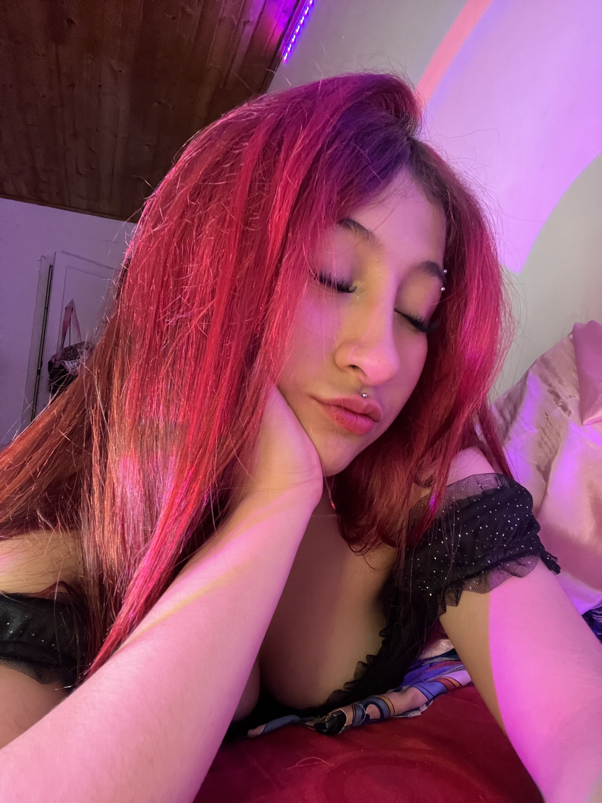 XXX Porn Photo of Nude liin_rose 4