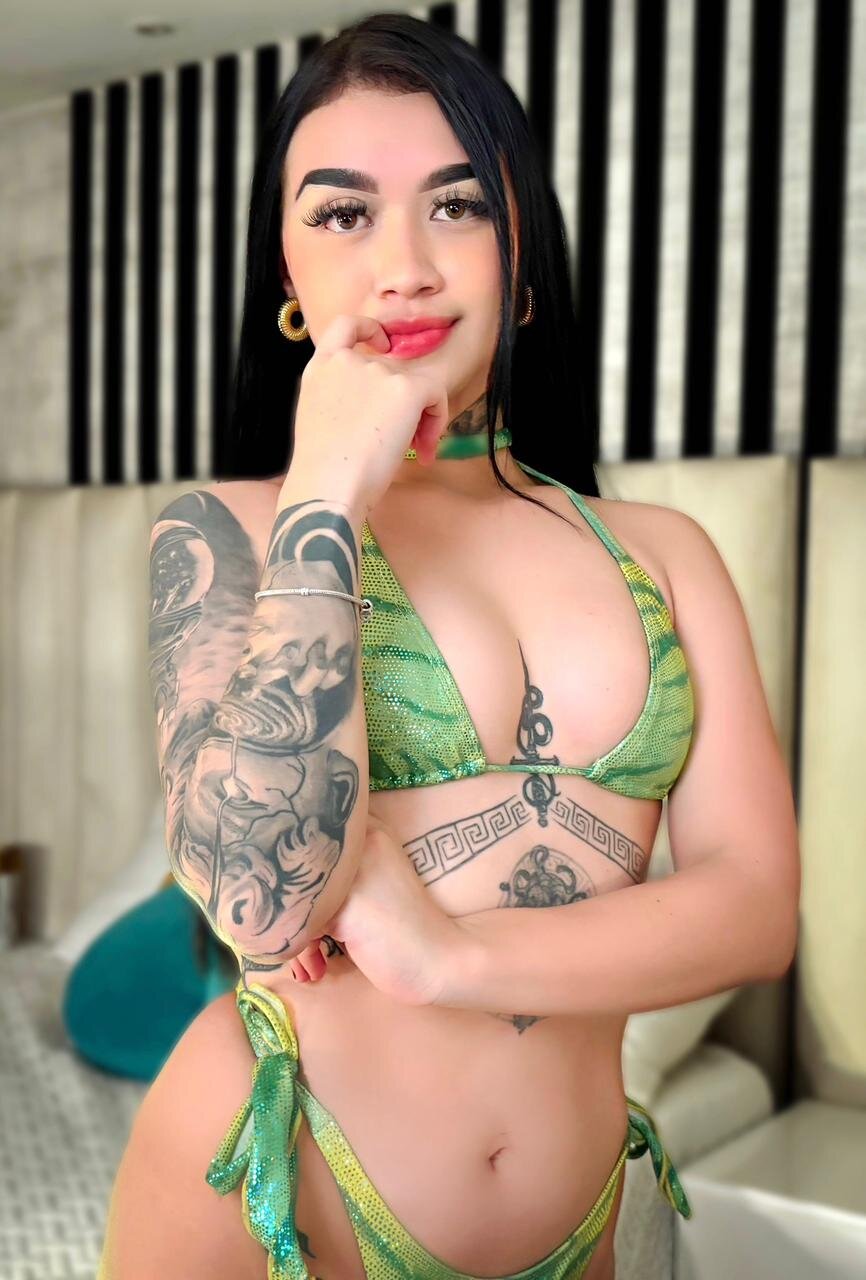 XXX Porn Photo of Nude MeganCross1 22