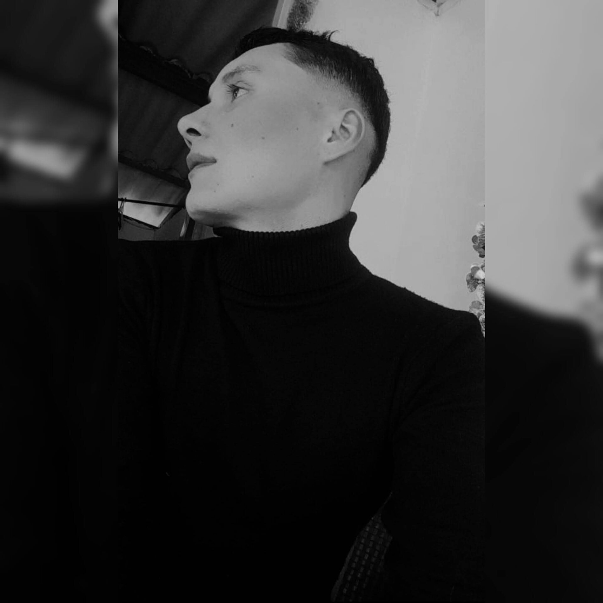XXX Porn Photo of Nude AndresGarciax 9