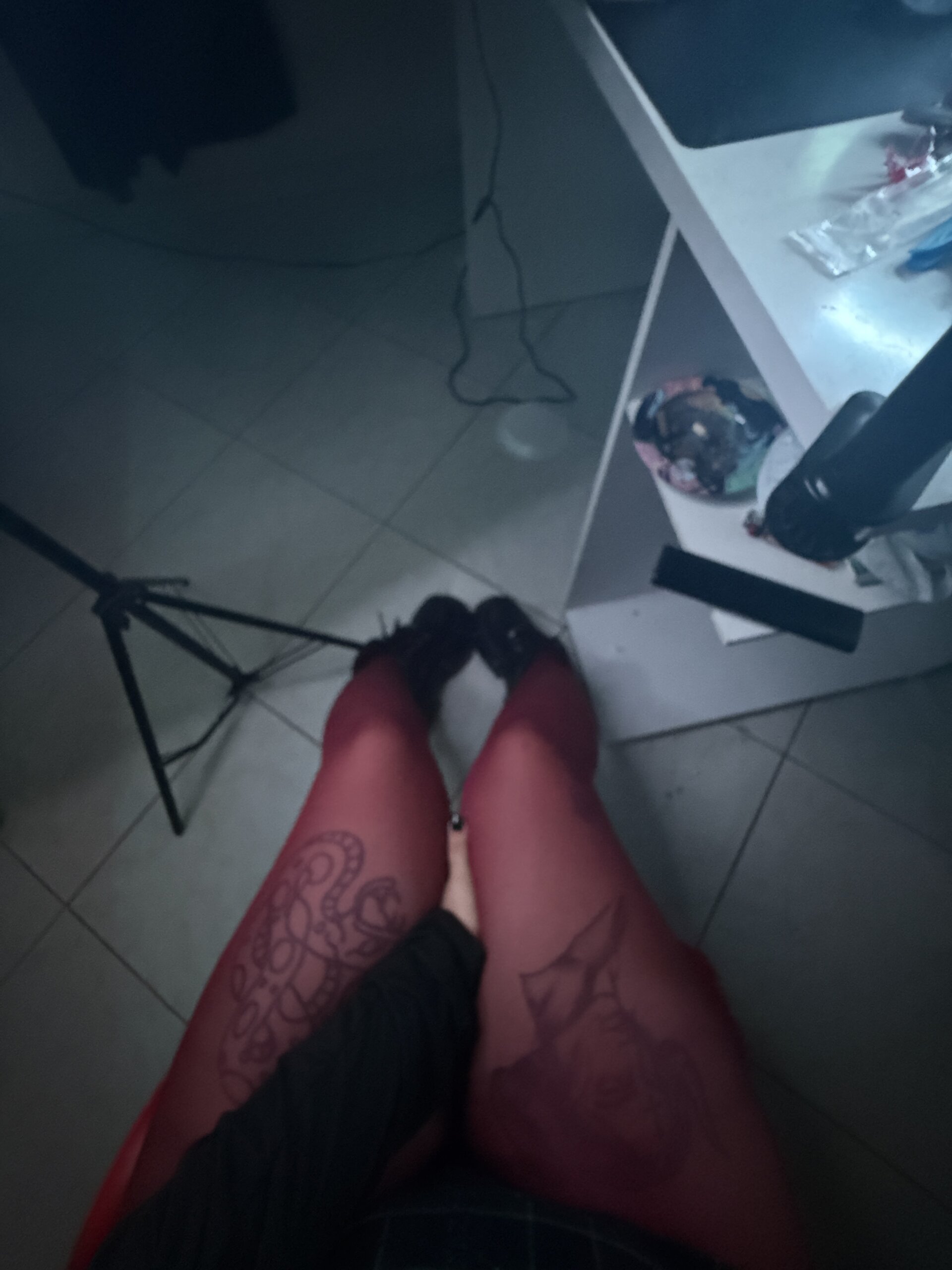 XXX Porn Photo of Nude CUTEH0MICIDE 1