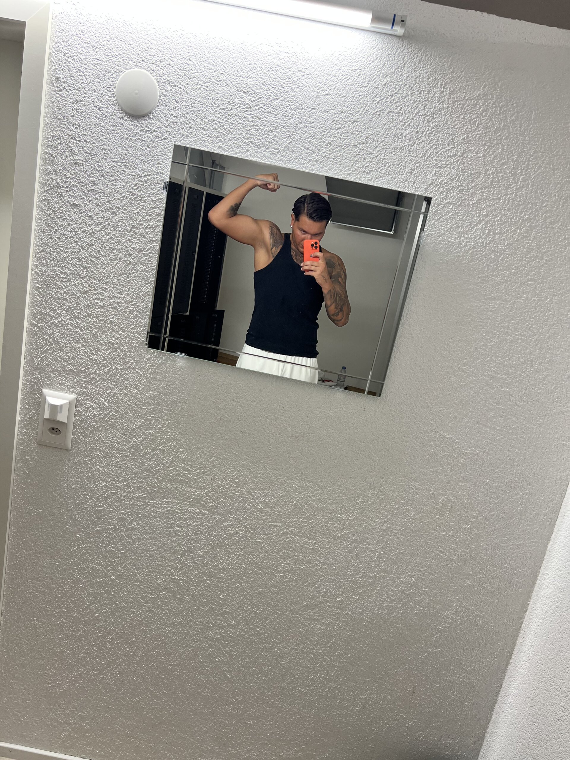 XXX Porn Photo of Nude BossyDaddy 2