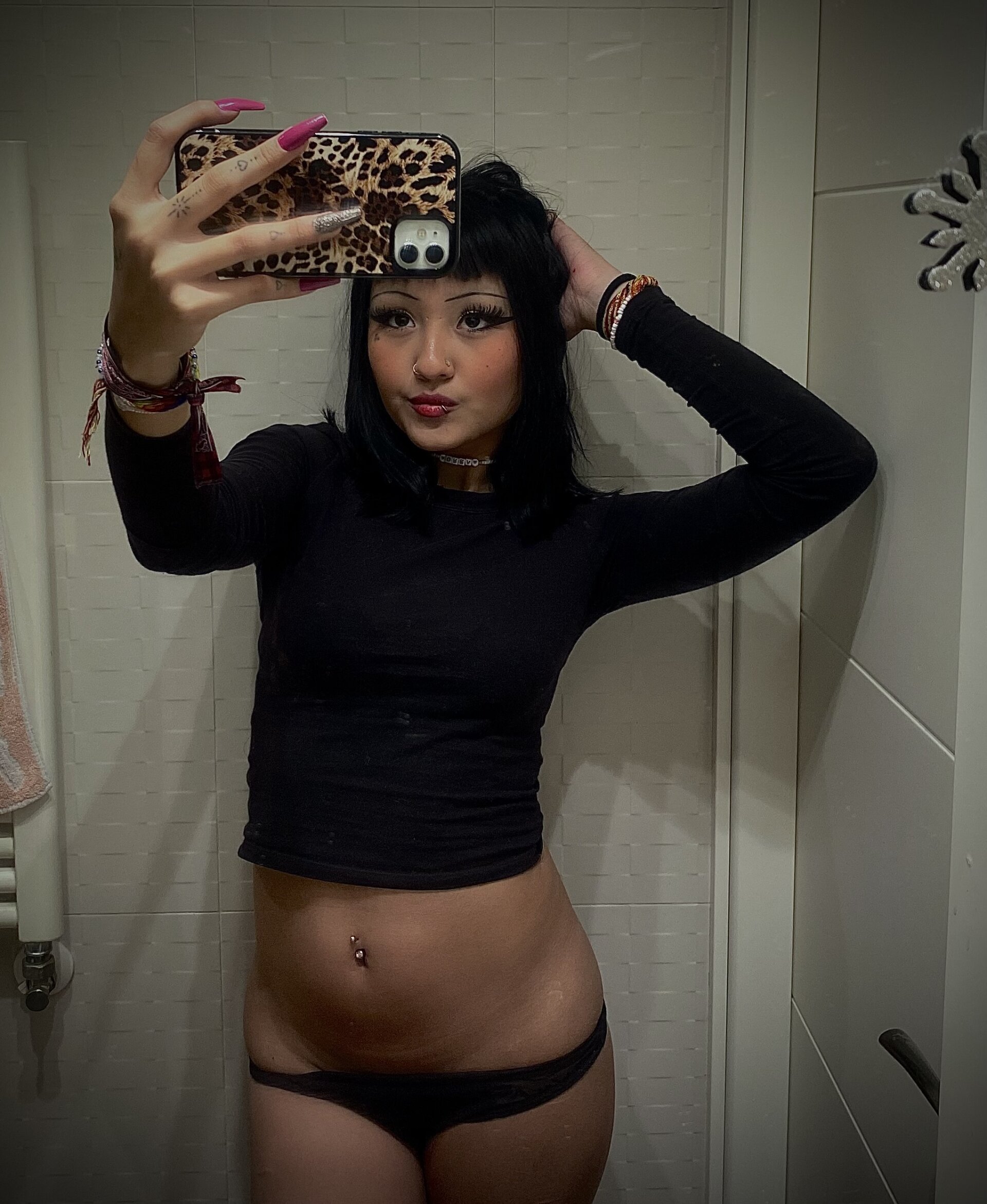 XXX Porn Photo of Nude Thais_Doll19 69