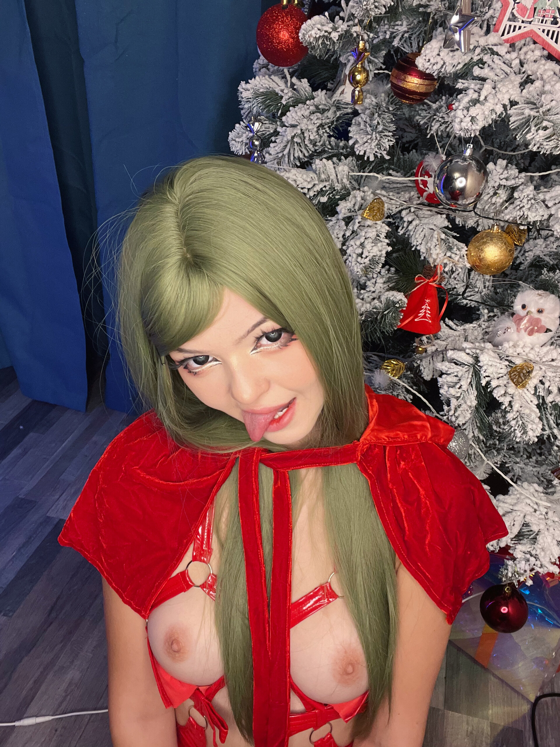 XXX Porn Photo of Nude MadnessAlison 15