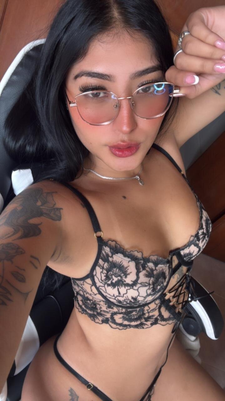 XXX Porn Photo of Nude eymy_hadyd 2
