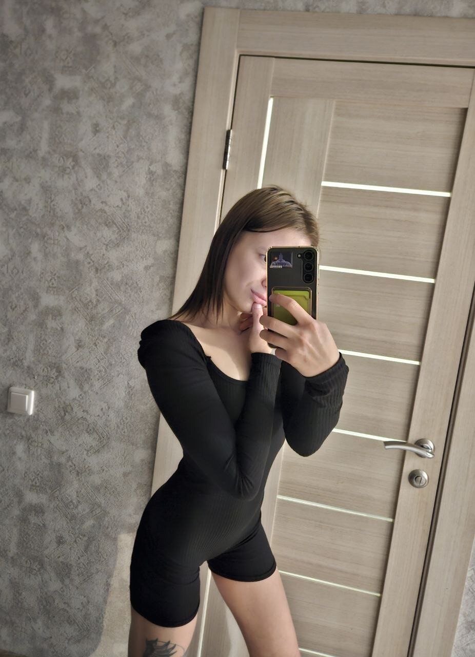 XXX Porn Photo of Nude ur_shy_bambi 4