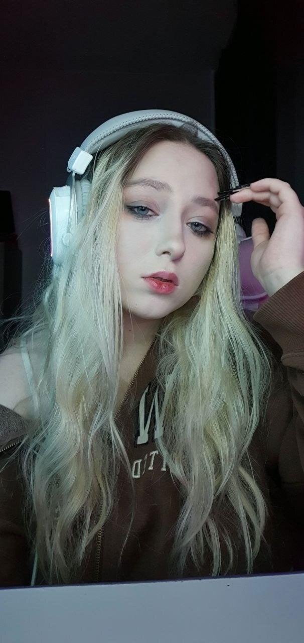 XXX Porn Photo of Nude Emiliaaah 1