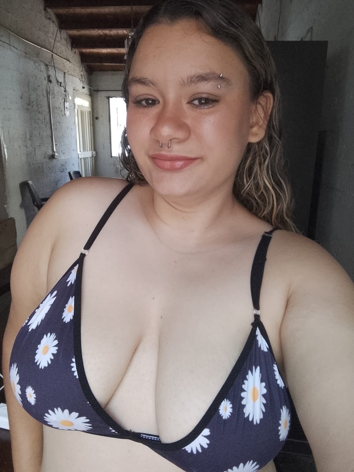 XXX Porn Photo of Nude elara_sweet_ 1