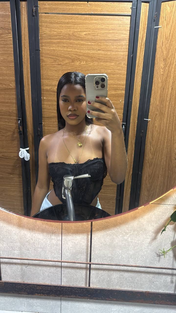 XXX Porn Photo of Nude KarmenConde 4