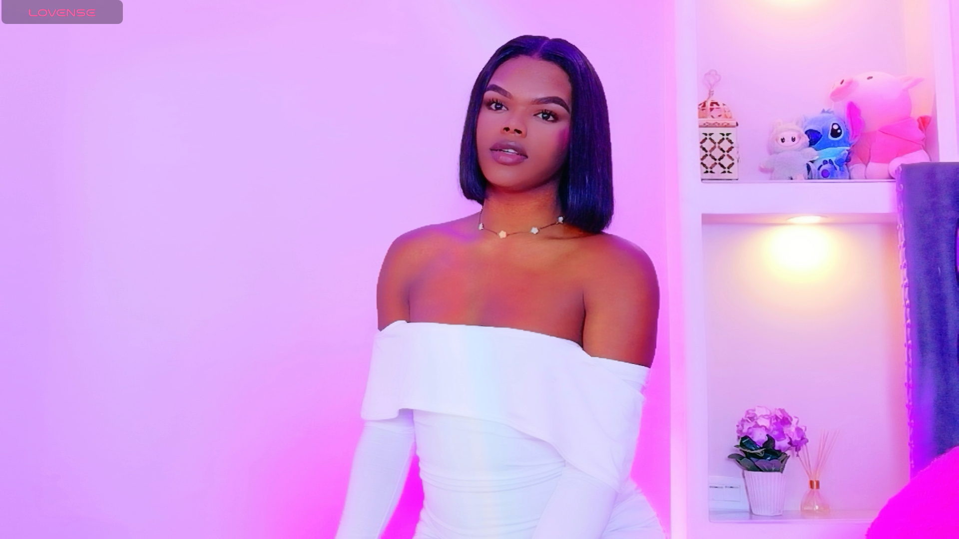 XXX Porn Photo of Nude CamiEstrada 1