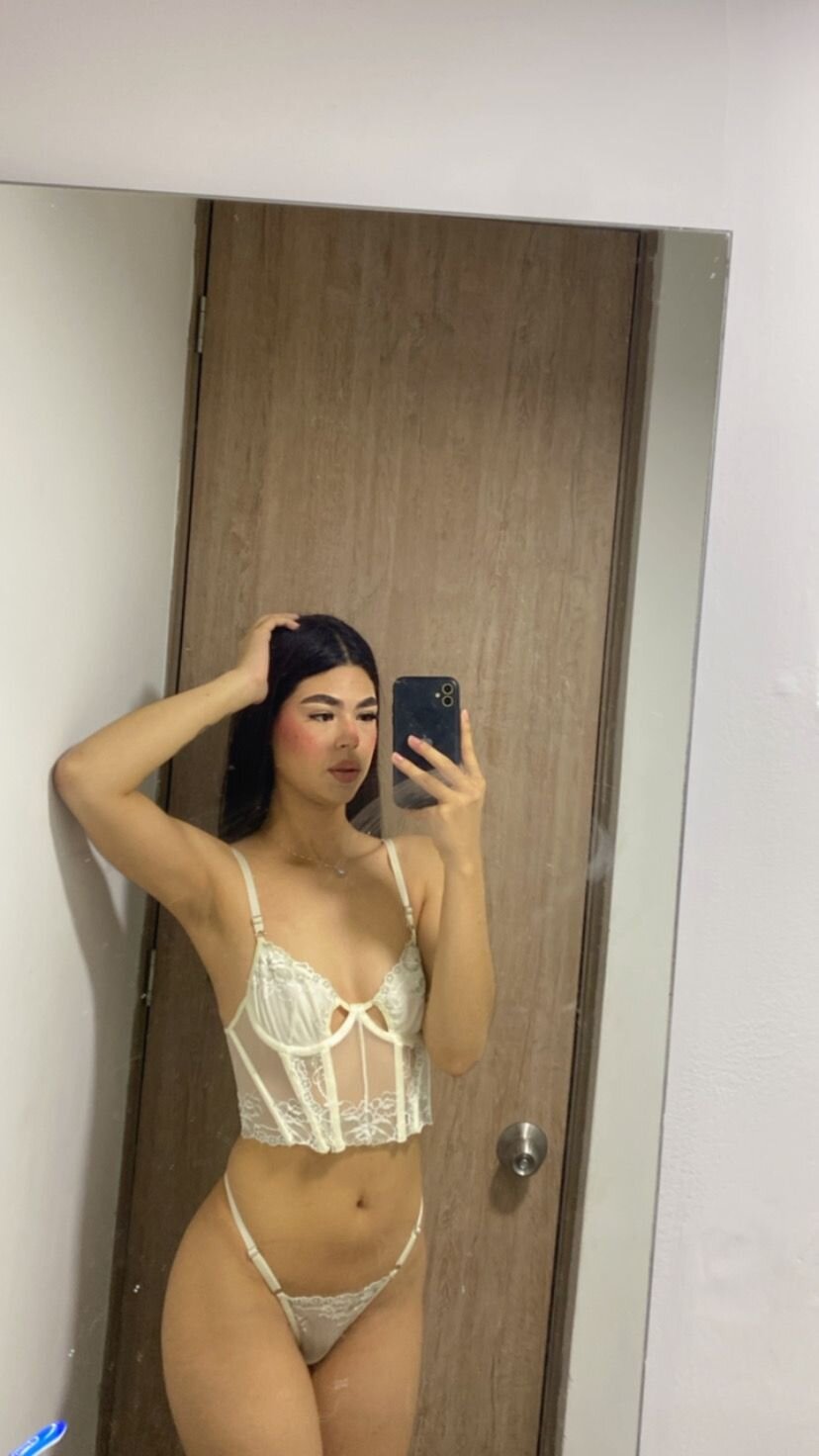 XXX Porn Photo of Nude EllieSuummer 7
