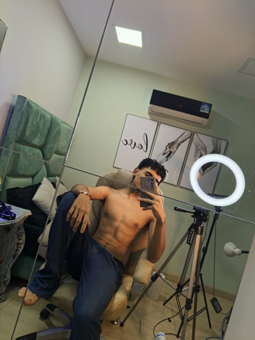 XXX Porn Photo of Nude Mr_Strike 32