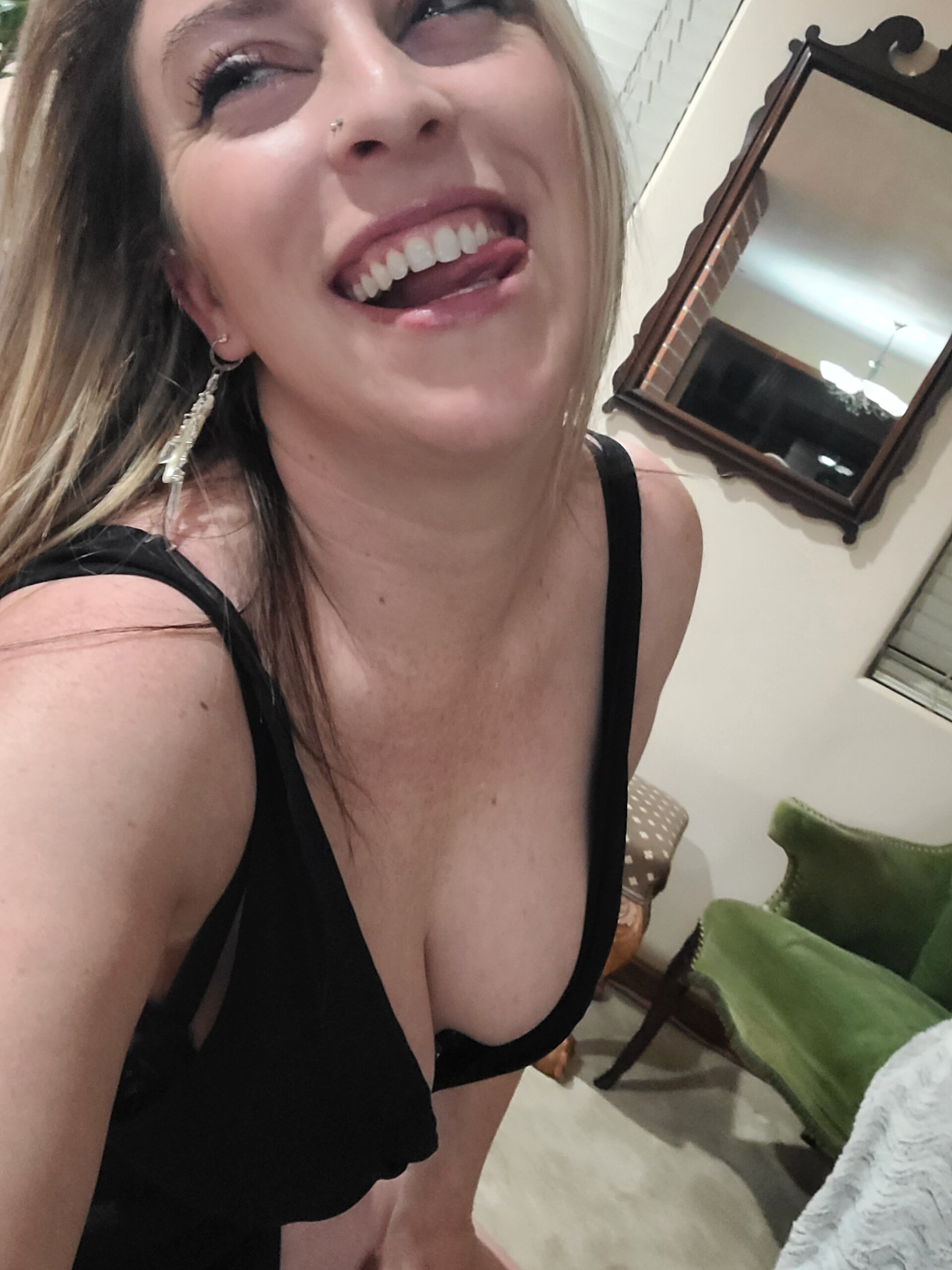 XXX Porn Photo of Nude allyjeanne0420 1