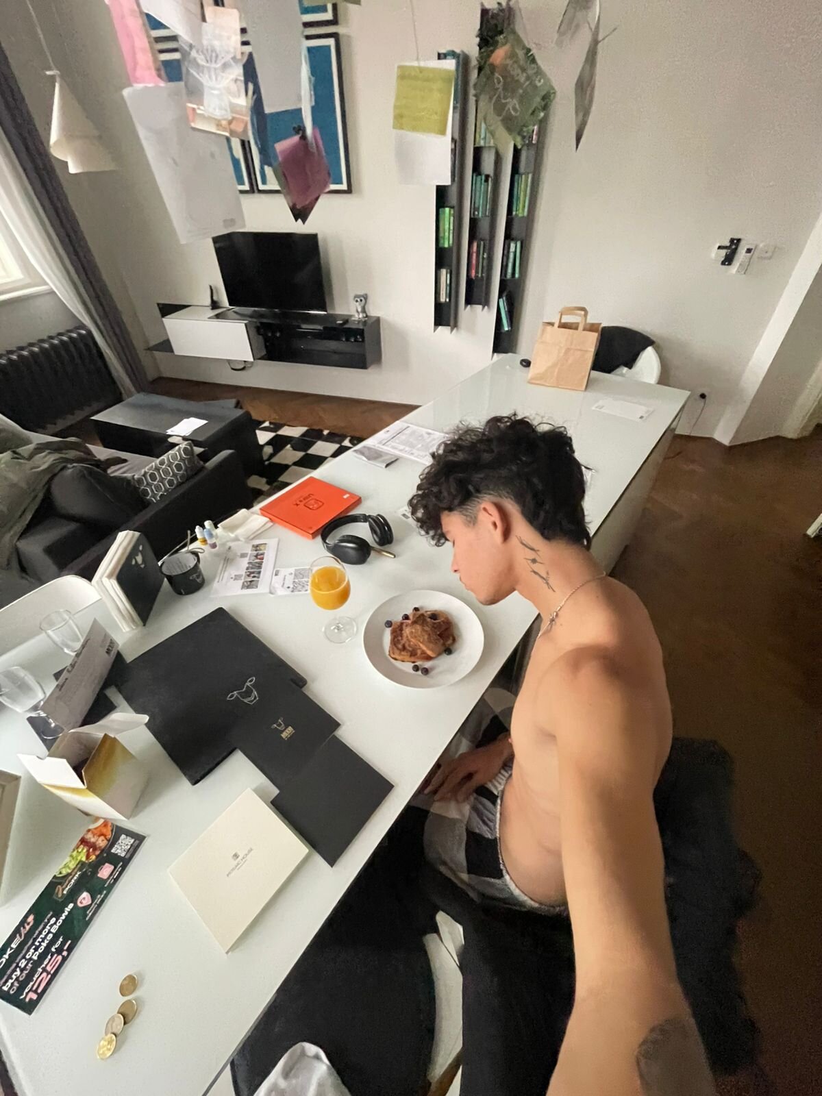 XXX Porn Photo of Nude back_thomson 104